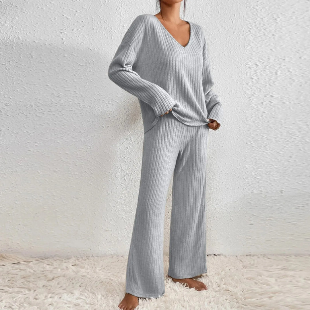 Crizaa | Cozy Ribbed Loungewear Set