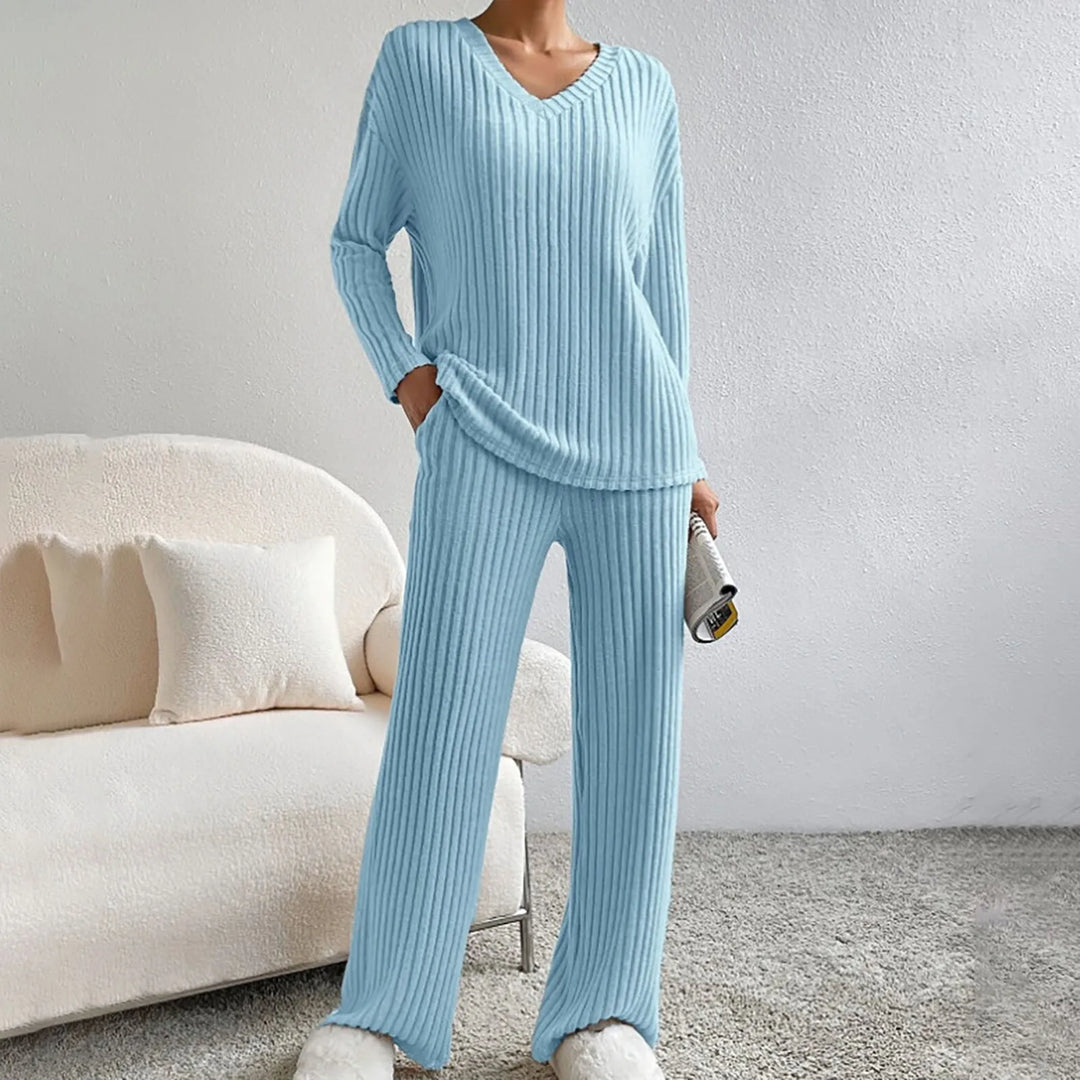 Crizaa | Cozy Ribbed Loungewear Set