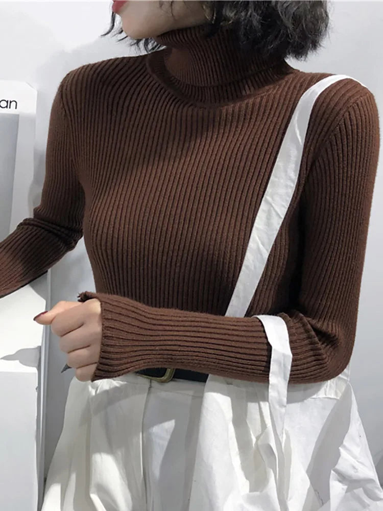 Lila | Women's Knitted Turtleneck Sweater